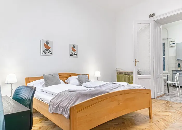 Spacious 3 Adjacent Apartments, Very In * فيينا