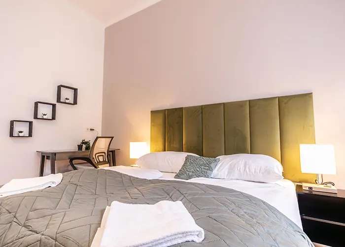 شقة Spacious 3 Adjacent Apartments, Very In