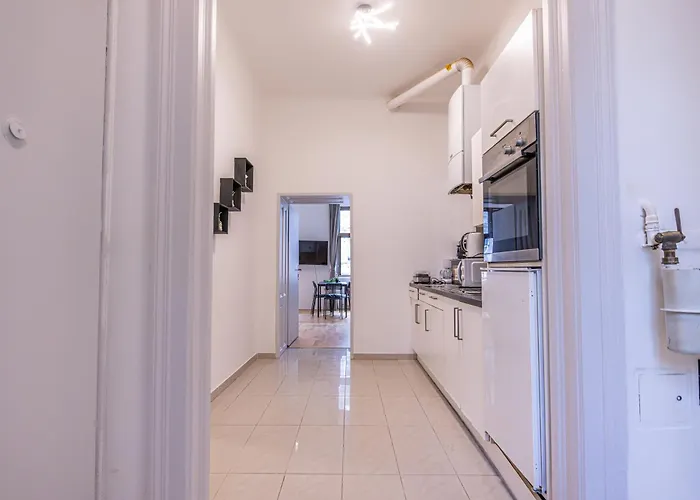 Spacious 3 Adjacent Apartments, Very In * فيينا