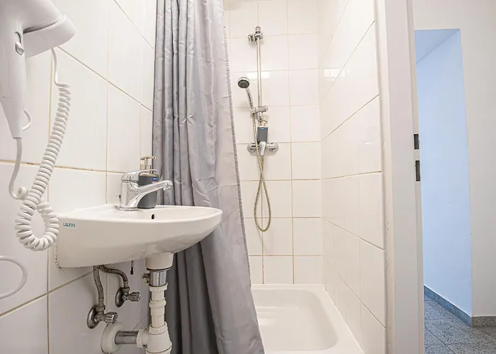 Spacious 3 Adjacent Apartments, Very In فيينا